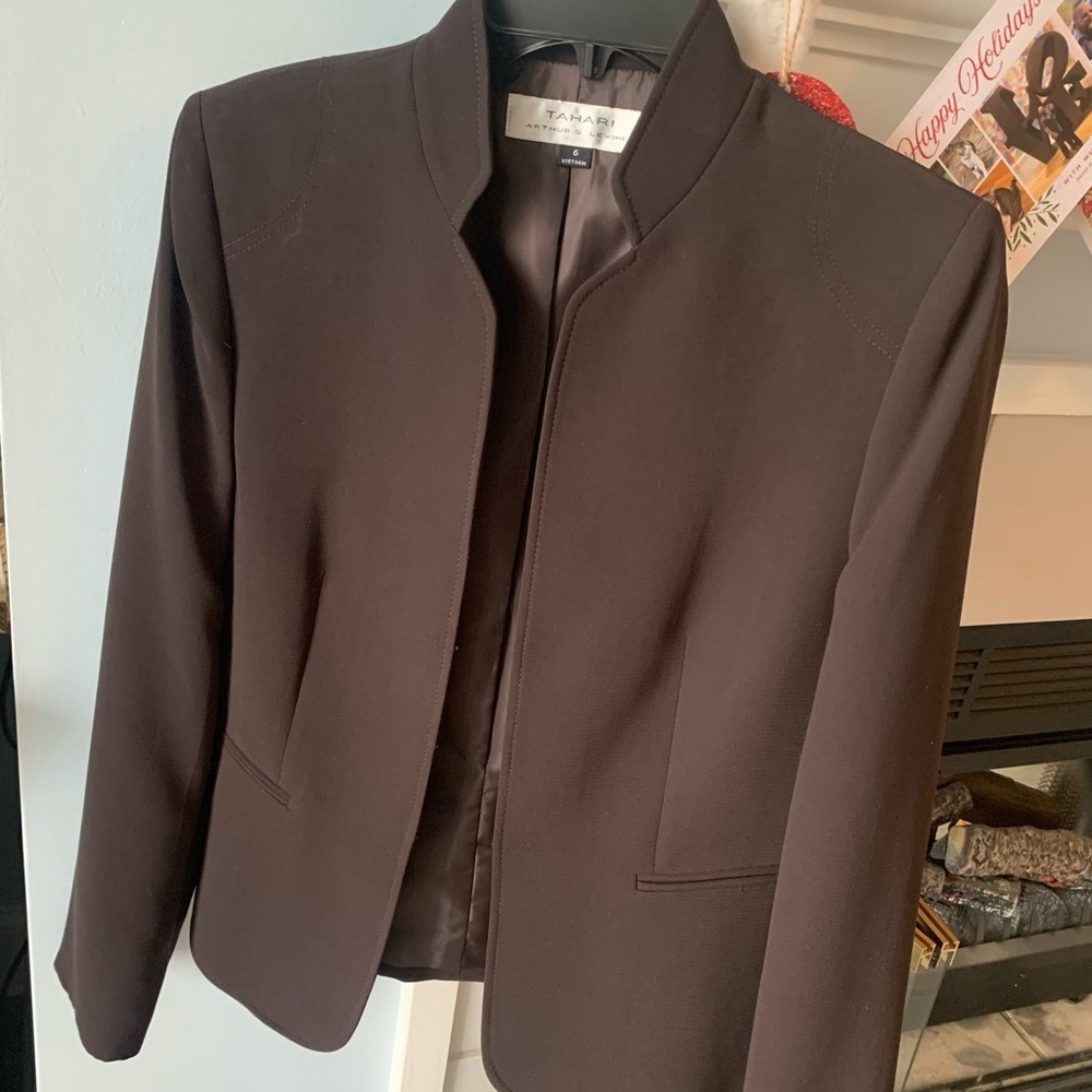 NOT FOR SALE *** 🆕Tahari Mandarin Collar Brown Jacket Sz 6